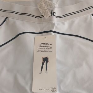ALO Yoga White Airbrush Leggings